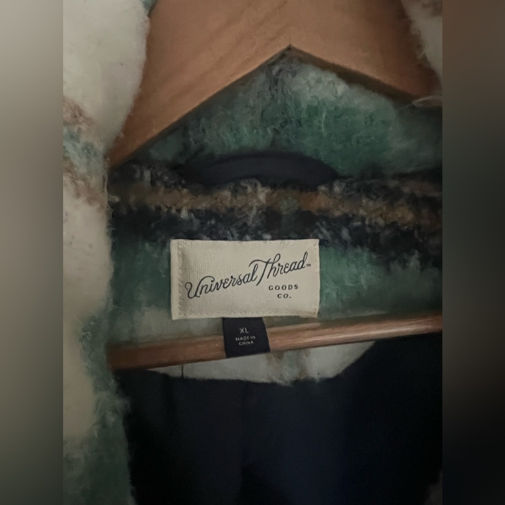Universal Thread Jacket - Picture 3 of 3